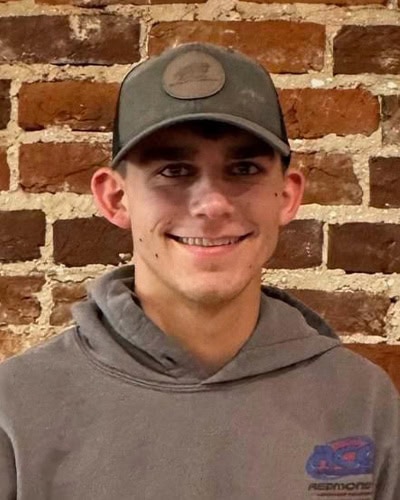 Brayden G. - Installer.