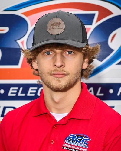 Owen I. - Service Intern.